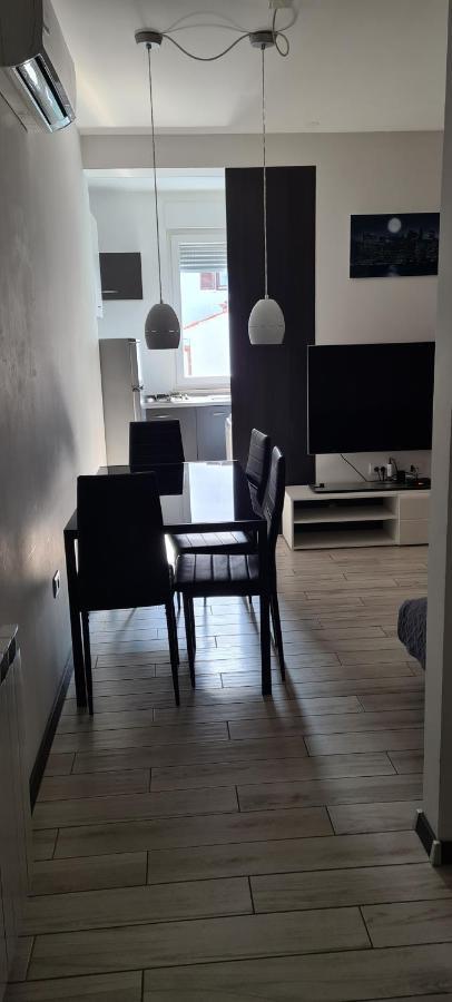 Apartments Peti Pula Ngoại thất bức ảnh